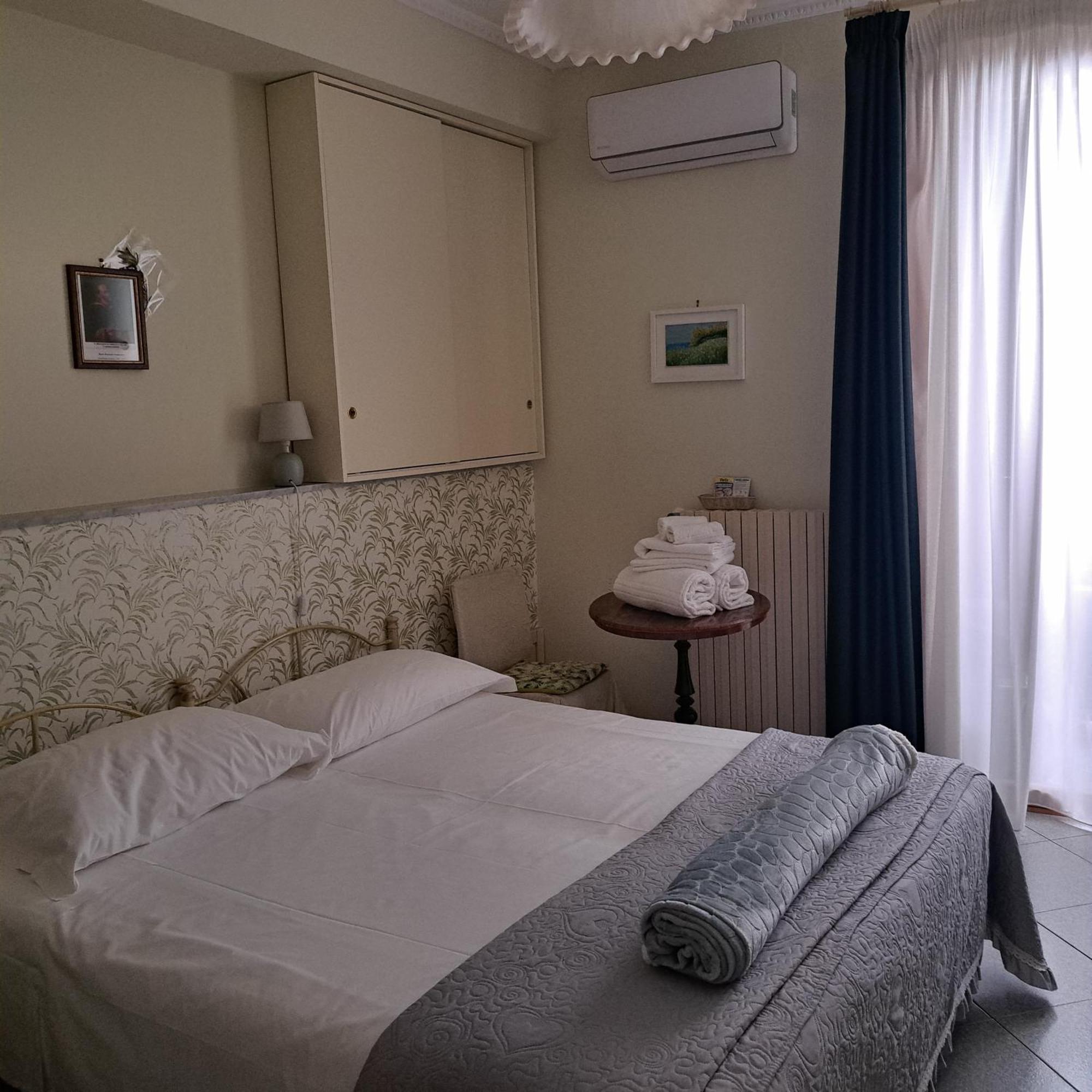 Santa Caterina Da Siena B&B Catania Ngoại thất bức ảnh
